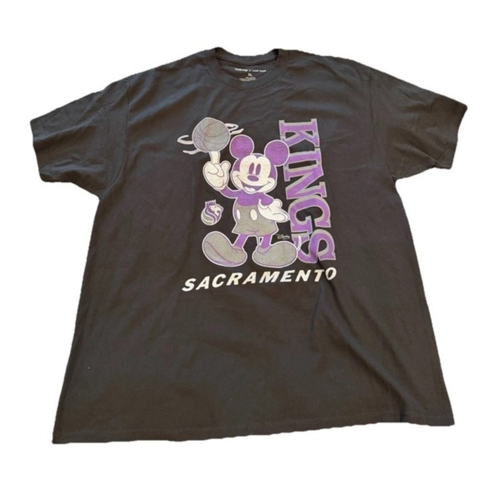 NWOT DisneyParks Mickey Mouse Sacrament Kings Junk Food Series size XL